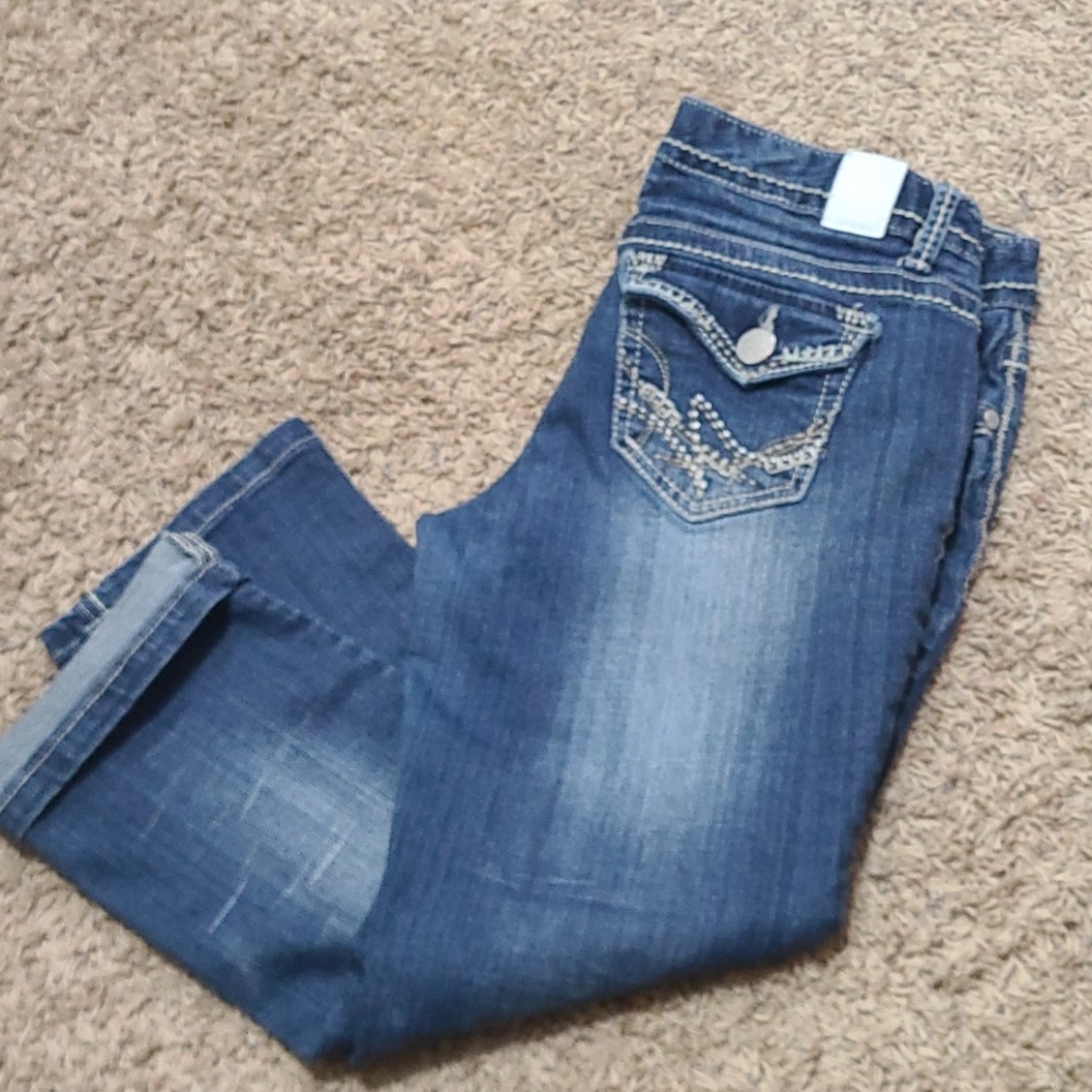 Maurice Capri's